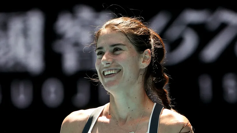 Sorana Cîrstea o învinge pe Petra Kvitova și se califică în turul al treilea la Australian Open