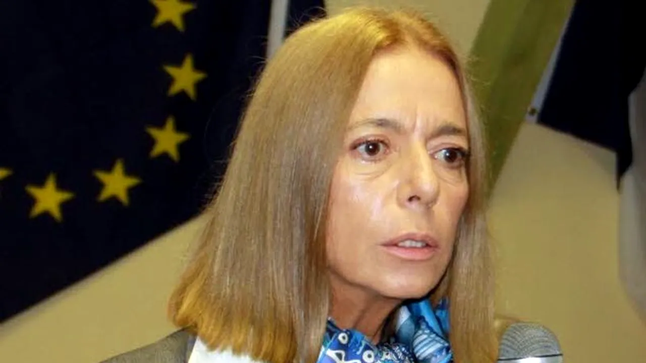 MAE și românii din străinătate reacționează în scandalul invitațiilor trimise de directoarea ICR Paris: 