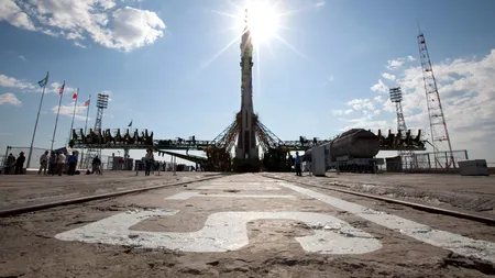 O capsulă Soyuz, cu trei astronauți la bord, a decolat spre ISS