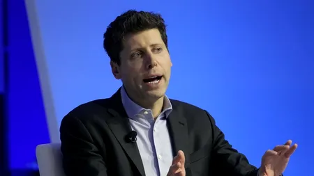 Sam Altman, repus în funcția de DIRECTOR EXECUTIV la OpenAI după o înlăturare „furtunoasă”: „Aștept cu nerăbdare să mă întorc”