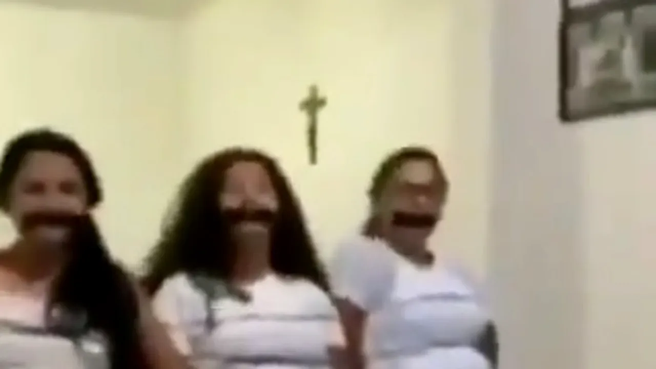 MĂSURI EXTREME | Și-a legat de scaune femeile din familie ca să nu iasă din carantină! - VIDEO