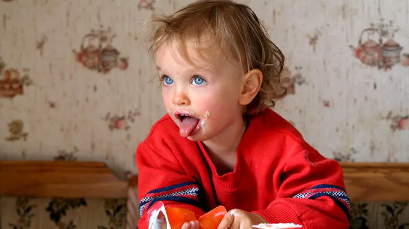 Pericolul ascuns în iaurturile pentru copii. Un singur borcan ar putea crea mediul propice pentru afecțiuni grave. Avertismentul specialiștilor din sănătate