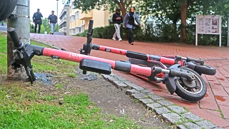 TROTINETELE electrice, interzise pe străzi într-un oraș din România, după un accident în care un adolescent de 15 ani a murit