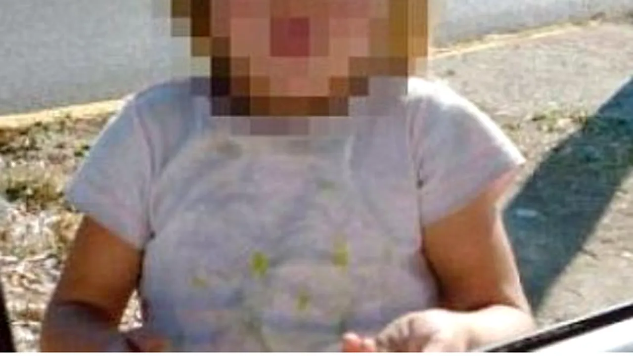 IMAGINEA unei fetițe de 5 ani care cerșea a devenit viral pe Facebook