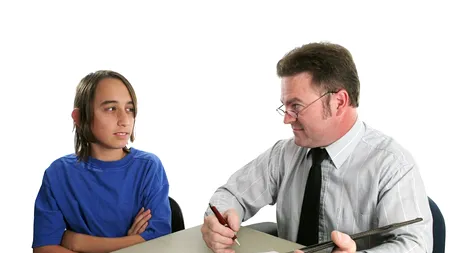 Criză pe piața forței de MUNCĂ în România. Angajatorii oferă salarii 