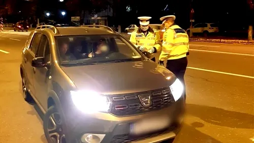 Un şofer beat a târât cu maşina poliţiştii care încercau disperaţi să îl scoată din autoturism, pe străzile din Bacău 