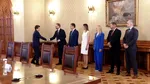 Nicușor Dan a început discuțiile cu partidele pentru desemnarea premierului. Grindeanu: „Suntem pregătiți să preluăm guvernarea”. Simion: ”Nu se poate fără AUR”. Bolojan: “Guvernul nou va trebui să continue măsurile de reducere a cheltuielilor”/USR, la Cotroceni