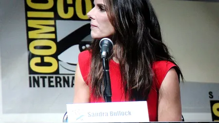 Sandra Bullock, ÎNGRIJORATĂ pentru siguranța familiei, după ce pe rețelele sociale au apărut conturi false cu numele său