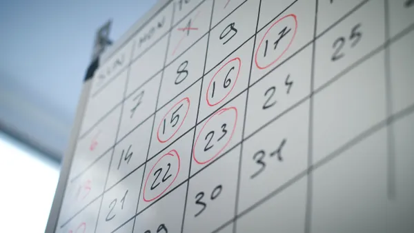 Zile libere 2027. Calendarul sărbătorilor legale și minivacanțele în 2027