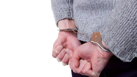 Bărbat din Hârlău, arestat pentru proxenetism. Victima era exploatată în străinătate