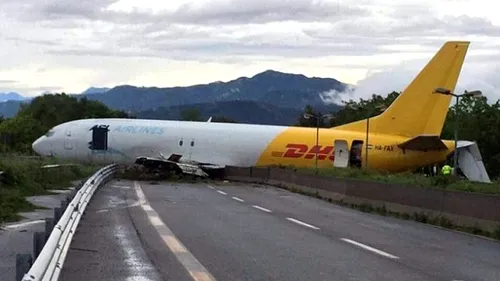 Un avion a ratat aterizarea pe aeroportul din Milano și a ajuns pe o autostradă