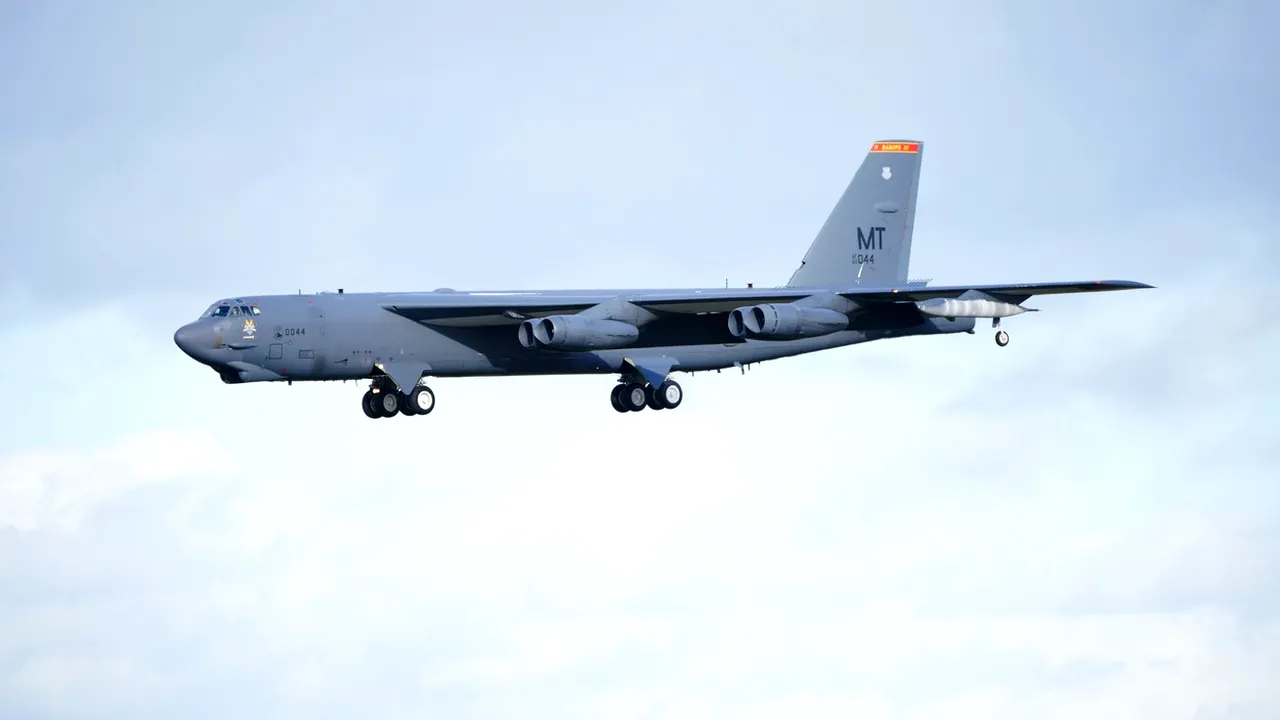 SUA răspund exercițiilor militare Rusia-Belarus prin ”Bomber Task Force”. Bombardiere strategice B-52 au aterizat la baza Fairford din Marea Britanie: ”Exercițiul cu aliații NATO, planificat de mai mult timp”