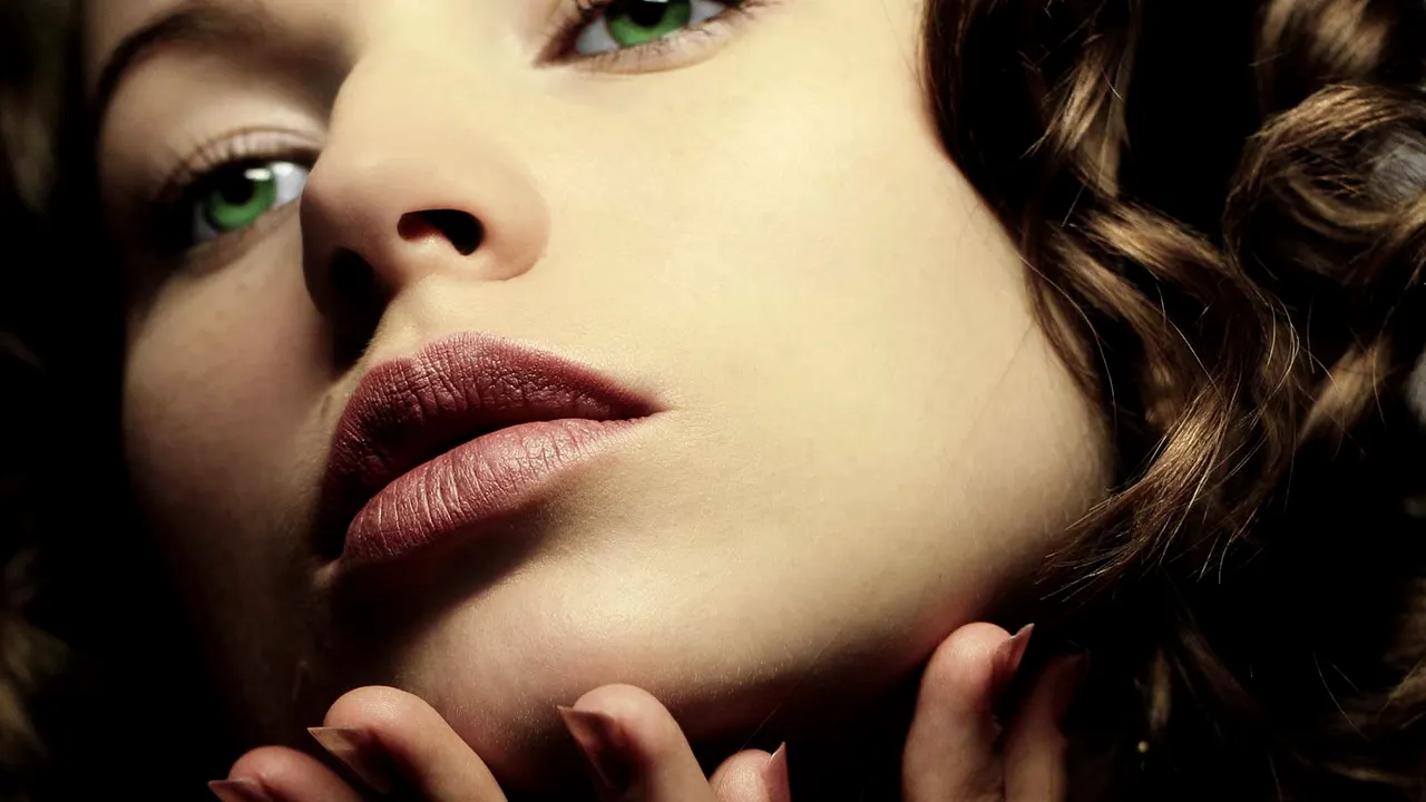 Care este explicația pentru micul șanț dintre nas și gură