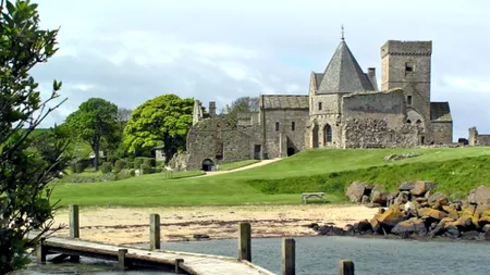 Jobul perfect: salariu de peste 20.000 de lire și locuință într-un conac medieval