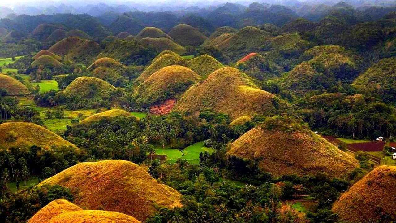 Dealurile de Ciocolată, peisajul misterios care ar trebui să fie pe lista oricui de călătorie