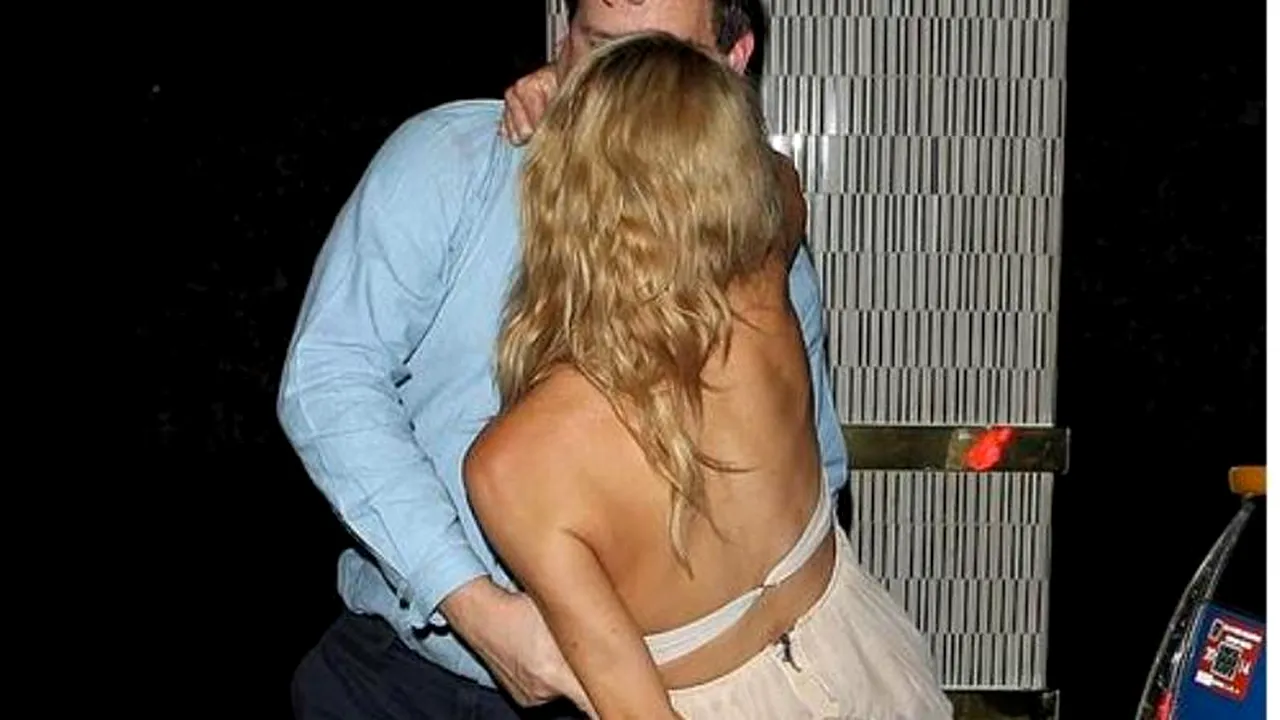 Actriță celebră, fotografiată în ipostaze jenante