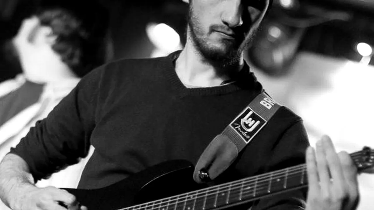 Tudor Golu, ultimul rănit decedat, chitaristul Axial Lead și autorul videoclipului 