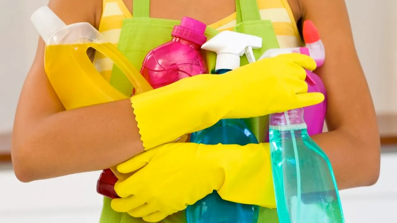 Cum poți scăpa de calcarul acumulat pe para de duș 