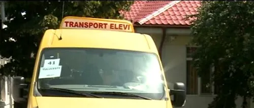 Ce număr are acest microbuz școlar, distribuit recent de Guvern în județul Argeș