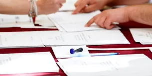 <span style='background-color: #dd9933; color: #fff; ' class='highlight text-uppercase'>ACTUALITATE</span> Rezultate alegeri parlamentare 2024 în județul Buzău. Lista candidaţilor la Senat şi Camera Deputaţilor