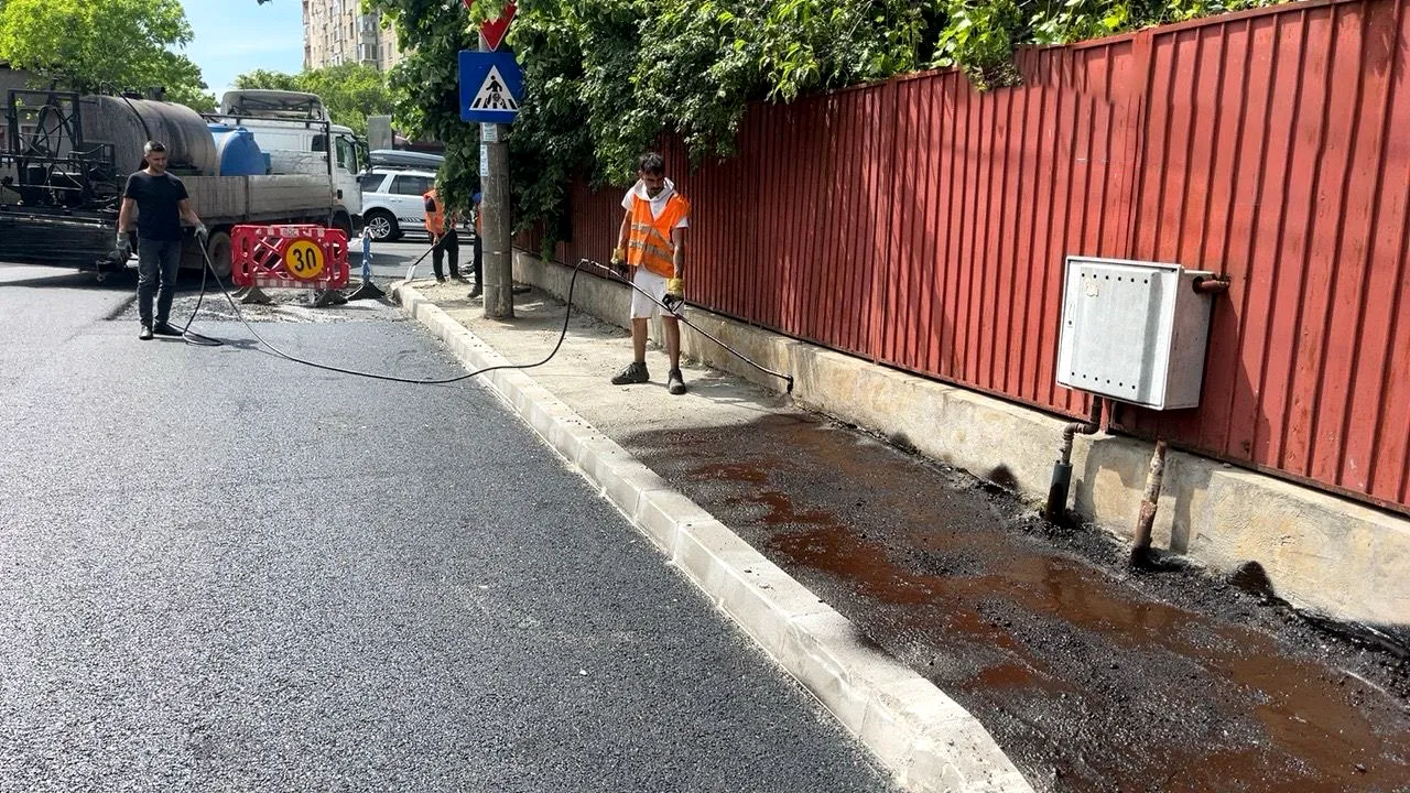 Primăria Sectorului 5 continuă refacerea infrastructurii / Primarul Piedone informează cetățenii unde poate fi găsit pe teren