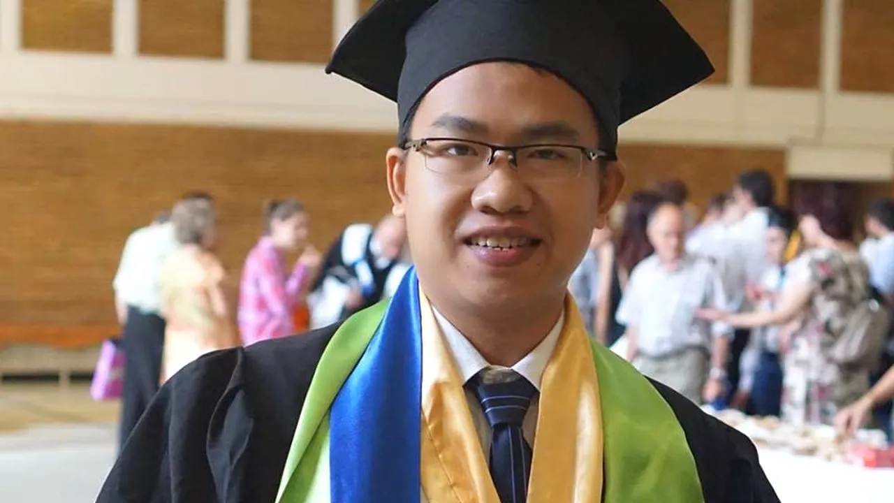 Un tânăr vietnamez, șef de promoție la Universitatea Politehnică din București. Care este 