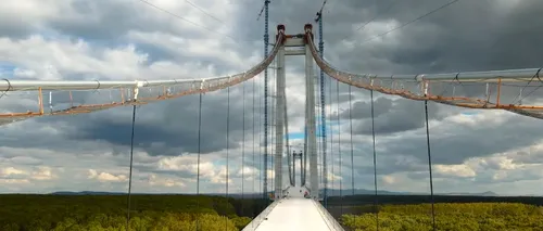 VIDEO | Podul suspendat peste Dunăre nu va fi gata anul acesta. În ce stadiu se află construcția / „Am făcut o vizită neanunțată la șantier”