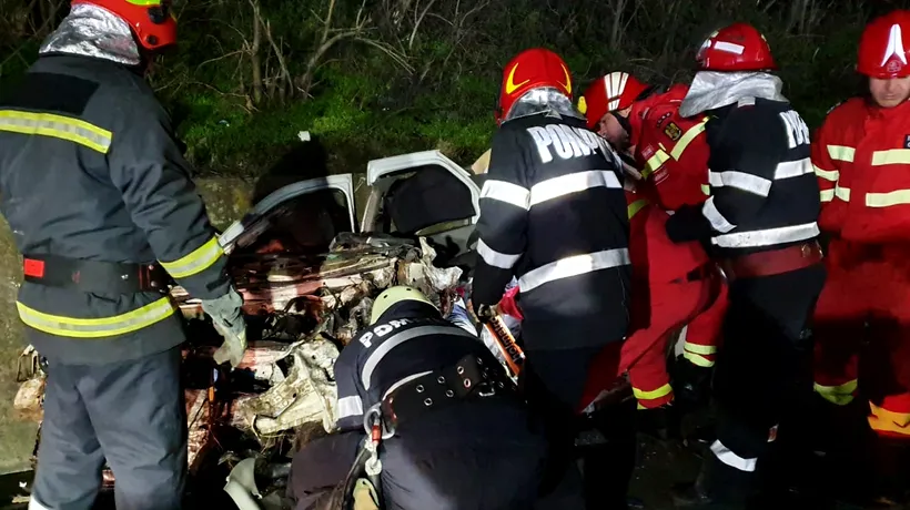 Tragedie în România, noaptea trecută. Patru tineri au murit după ce mașina lor a intrat sub un TIR. VIDEO