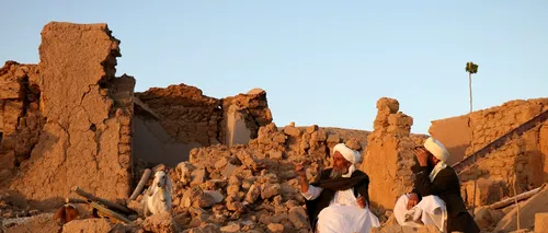 VIDEO | Cel puţin 320 de oameni au murit în Afganistan după o serie de cutremure puternice de suprafaţă, produse în decurs de o oră