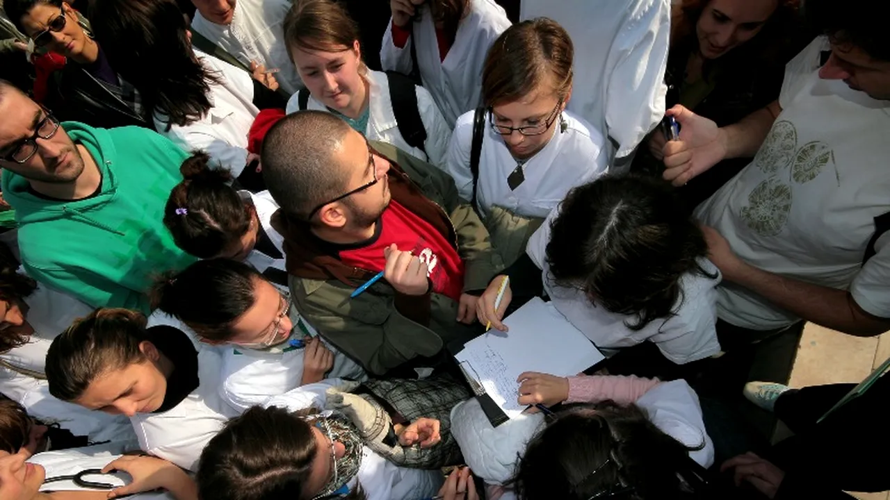 Astărăstoae, șeful Colegiului Medicilor: Am propus dublarea salariilor rezidenților în 2012 și triplarea de anul viitor