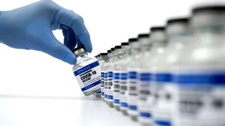 Medicii pun în gardă femeile cu acid hialuronic, care vor să se vaccineze anti-COVID. “Temerea e justificată. Trebuie...”