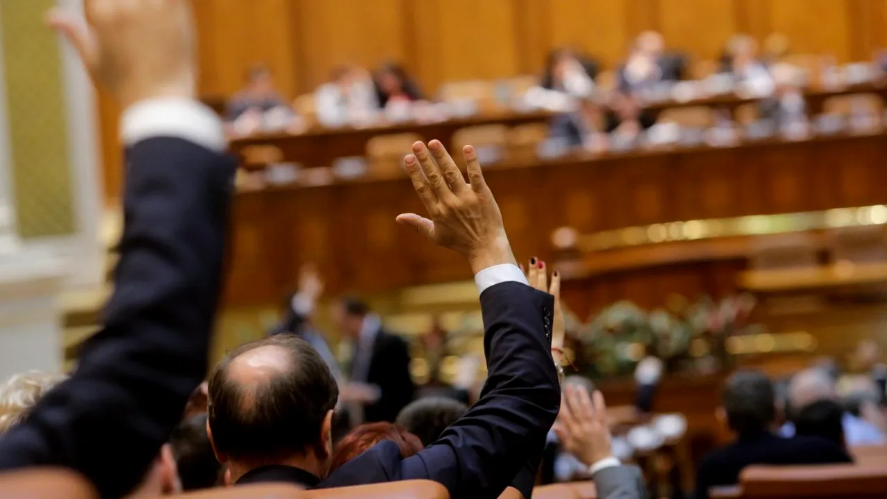 Camera Deputaților a respins proiectul privind parteneriatul civil. Deputat PNL: „Relațiile homosexuale au dus la declinul Imperiului Roman”