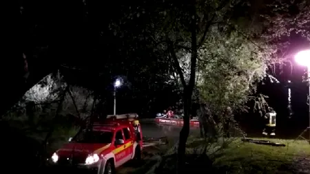 Bărbatul care conducea barca scufundată în râul Mureş a fost REȚINUT pentru ucidere din culpă