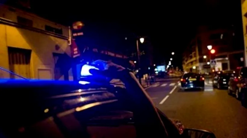 Doi polițiști, împușcați în cursul unor violențe lângă Paris
