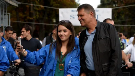 Klaus, Ludovic, Victor, Viorica și personalitățile lor multiple. Proiectul grEU.ro îngropat în cimitir