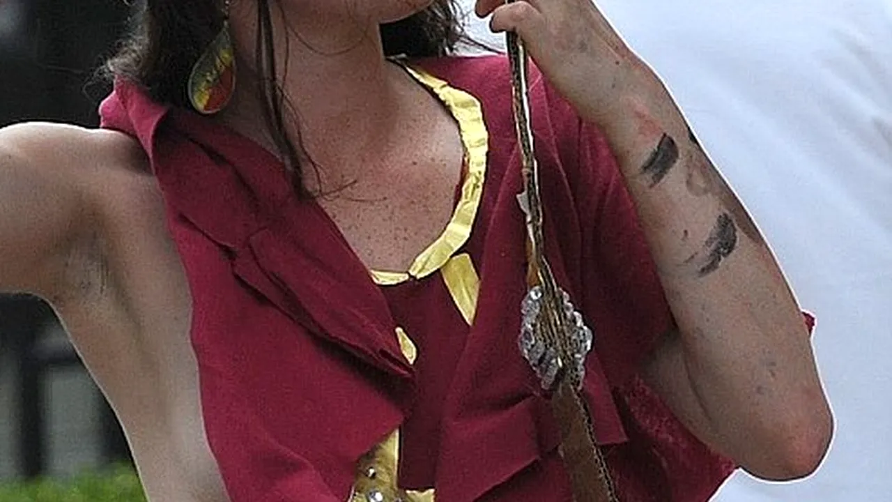 FOTO: Cum a defilat o studentă din SUA prin campus. Locul unde a „ascuns