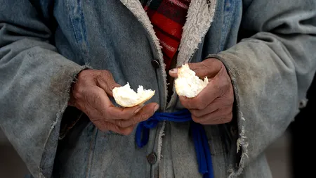 SĂRACII Europei: 1,5 milioane de români trăiesc cu MAI PUȚIN DE 15 LEI pe zi