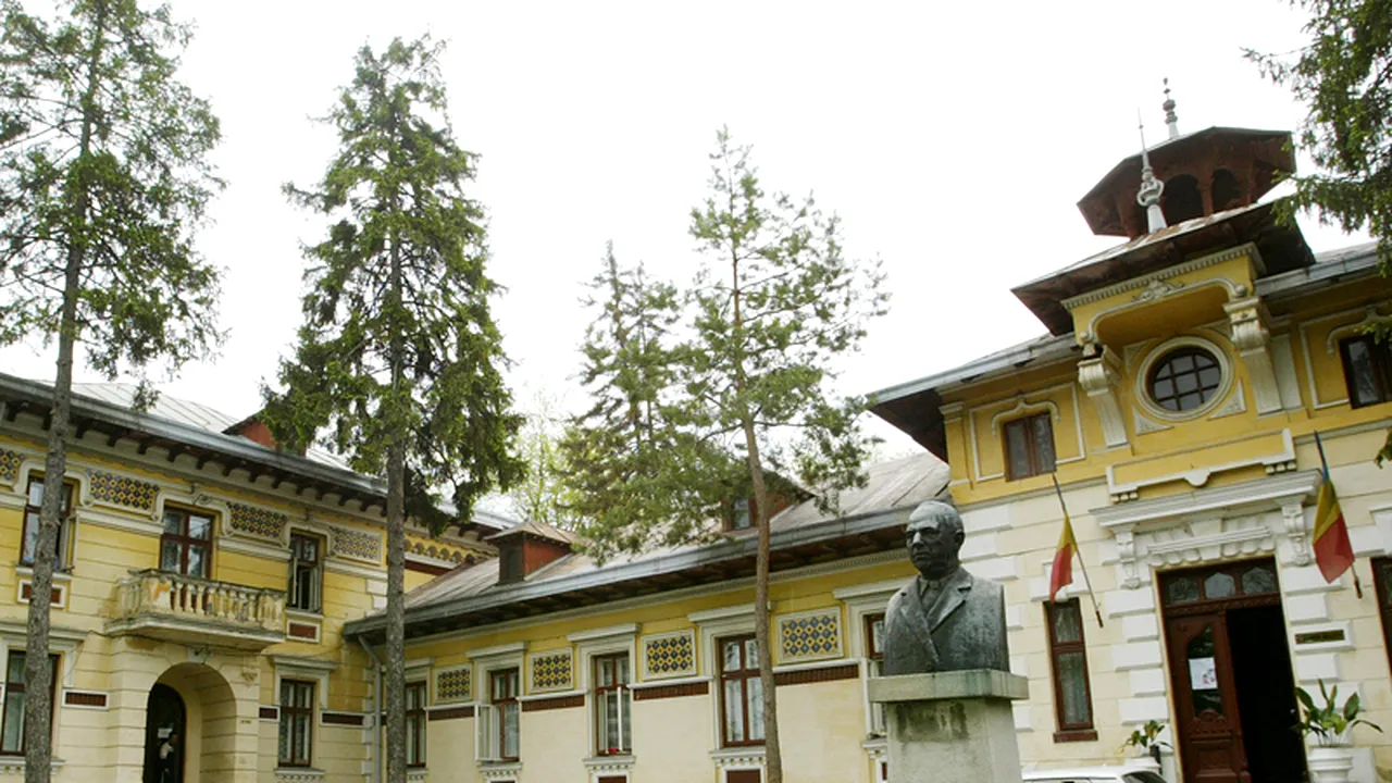 Incident îngrijorător la Institutul Socola: O pacientă s-a aruncat într-o fântână din curtea spitalului