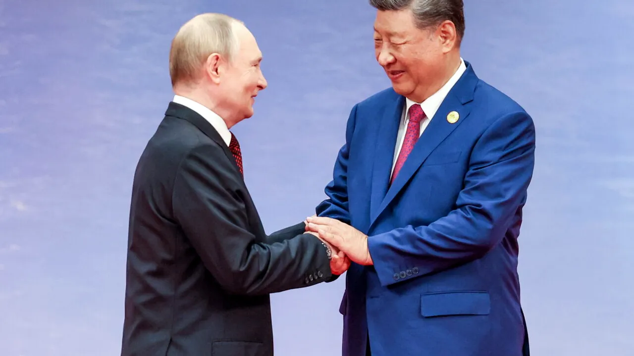 Acordul uriaș între China și Rusia pentru care Vladimir Putin s-a deplasat personal la Beijing. Ce contract vor semna cele două superputeri nucleare