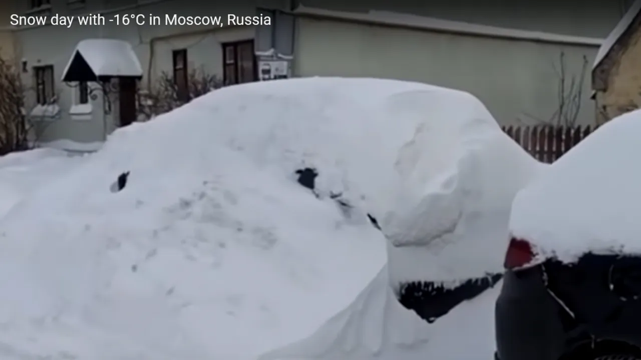 VIDEO. „Ninsoare apocaliptică” la Moscova! Meteorologii spun că nu a mai fost atât de multă zăpadă în capitala Rusiei de foarte mulți ani!