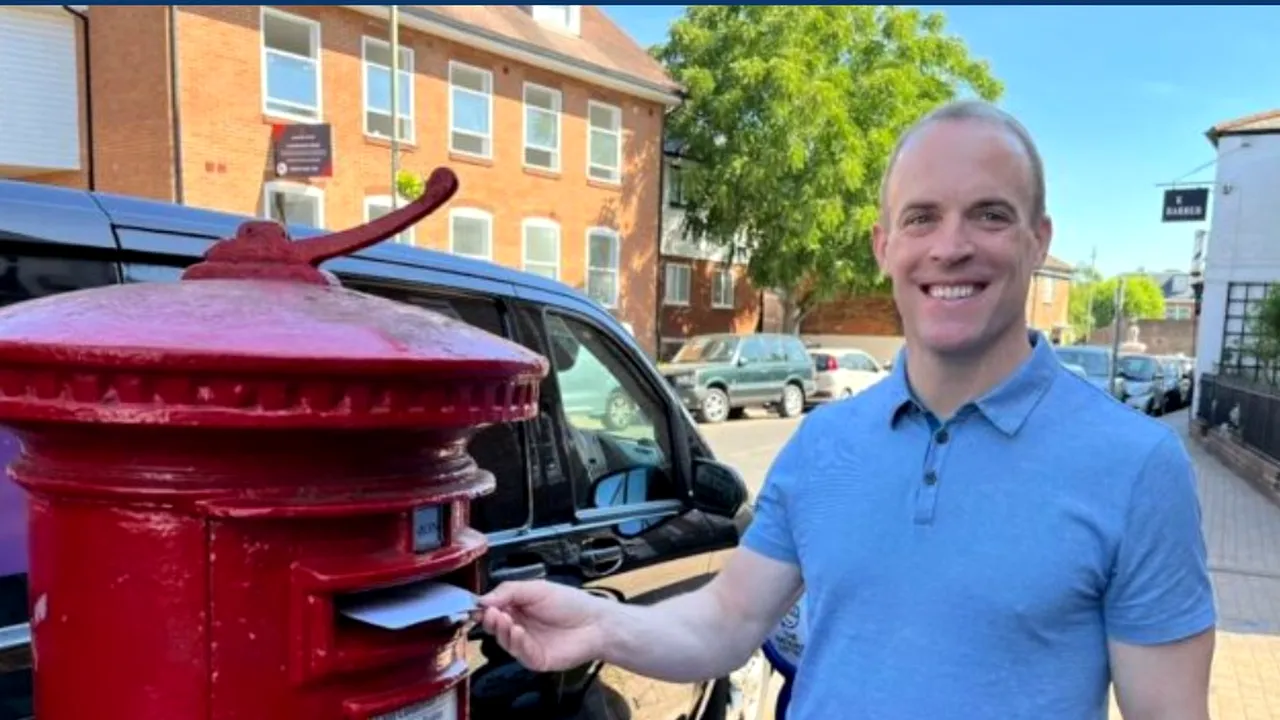 Scandal în guvernul lui Rishi Sunak. Dominic Raab, al doilea ministru acuzat de hărţuire în trei săptămâni