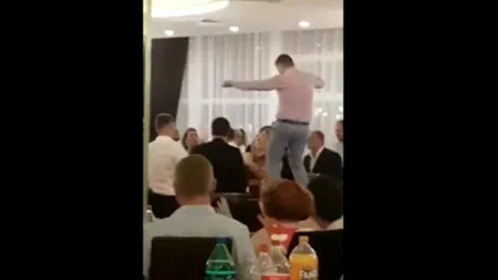 Imagini scandaloase cu șefii CJ Caraș-Severin: Dans pe mese la un curs de instruire plătit din bani publici. VIDEO
