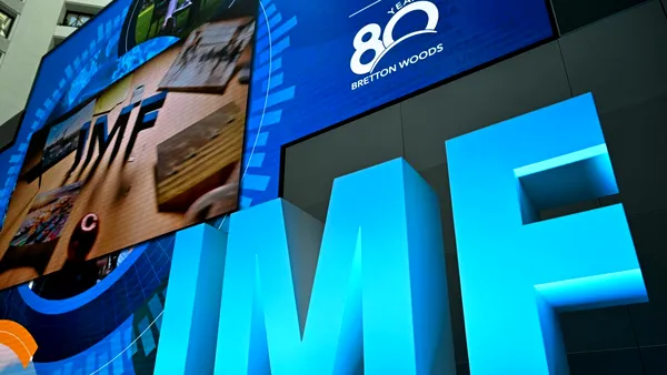 Financial Times: Marile economii se îndreaptă spre cel mai ridicat deficit bugetar de la pandemia COVID-19 încoace, avertizează FMI