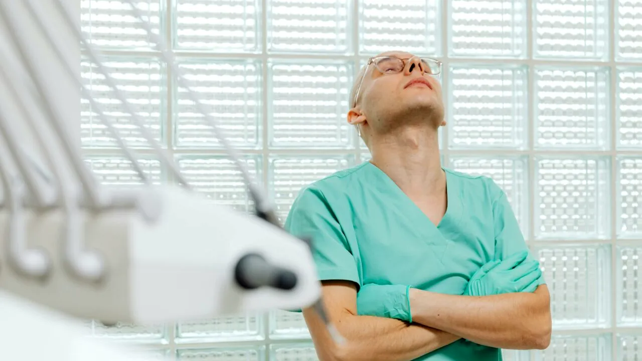 (P) Scapă de complexele date de simptomele psoriazisului cu tratamentul naturist pe baza de IgY de tip aviar