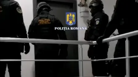 Doi tineri au fost REȚINUȚI pentru 24 de ore în urma unei tentative la tâlhărie calificată