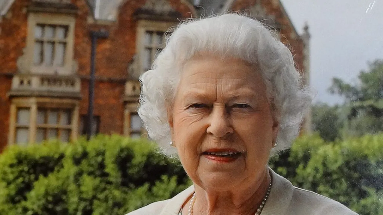 Lovitură de Palat la Buckingham! Regina Elisabeta a II-a i-a eliminat pe Harry și Meghan Markle!
