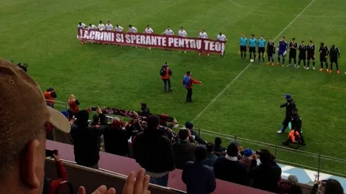 Rapid-Oțelul 0-0. La începutul meciului, jucătorii Rapidului au afișat un banner de susținere pentru jurnalista Teodora Maftei, rănită în Colectiv