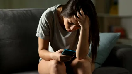 Revolta unei tinere după ce s-a plâns că nu-i ajunge SALARIUL să trăiască în România: „Voi cum rezistați cu un salariu de 3.500 de lei?