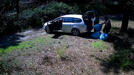 Un cetățean român a fost expulzat din provincia Napoli după ce a fost acuzat de deversarea ilegală de deșeuri toxice în Parcul Național Vezuviu