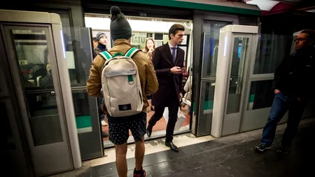 Metrorex, despre ușile de protecție de pe peroane: Sunt sisteme COMPLEXE și RARE